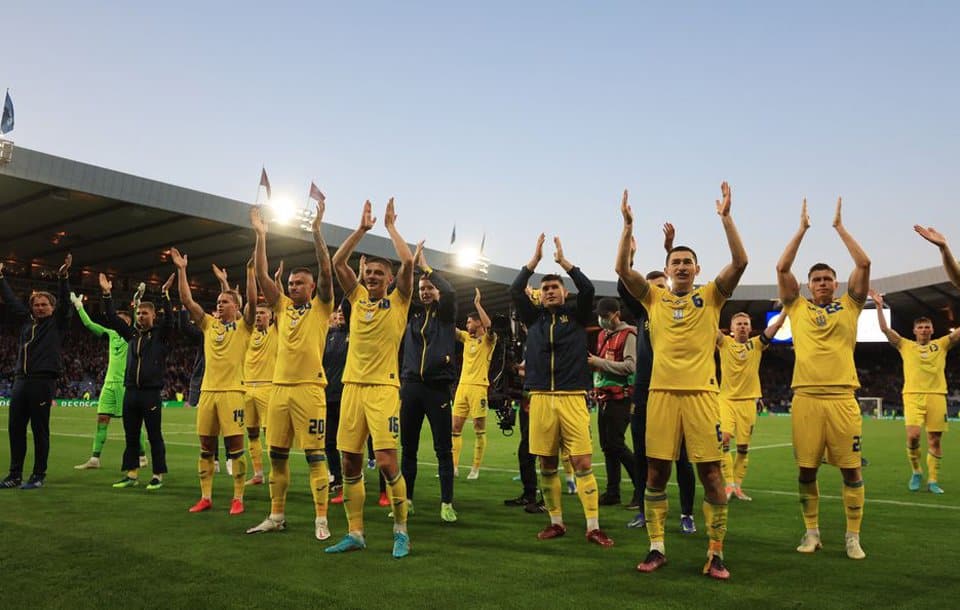 Ukraine beat Scotland to keep World Cup dream alive