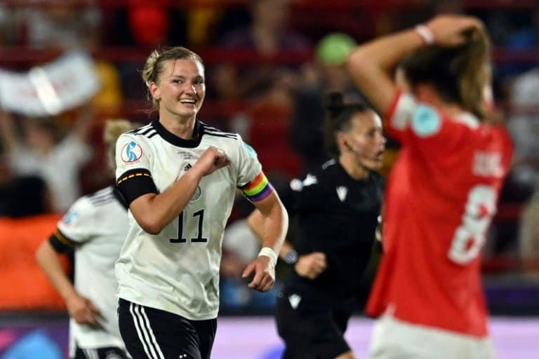 Germany beat Austria to reach women's Euro 2022 semis