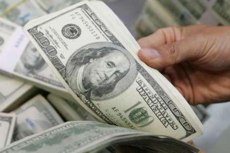 Dollar price goes up by 25 paisa again