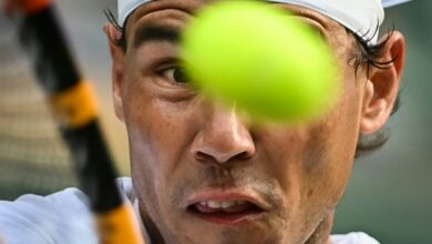 Photo of Nadal into eighth Wimbledon quarter-final
