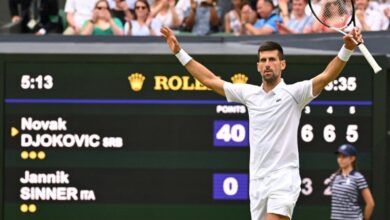 Photo of Djokovic battles into Wimbledon semi-finals as Jabeur makes history