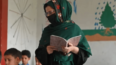 Photo of Taliban tell female workers to send male relatives as their replacement
