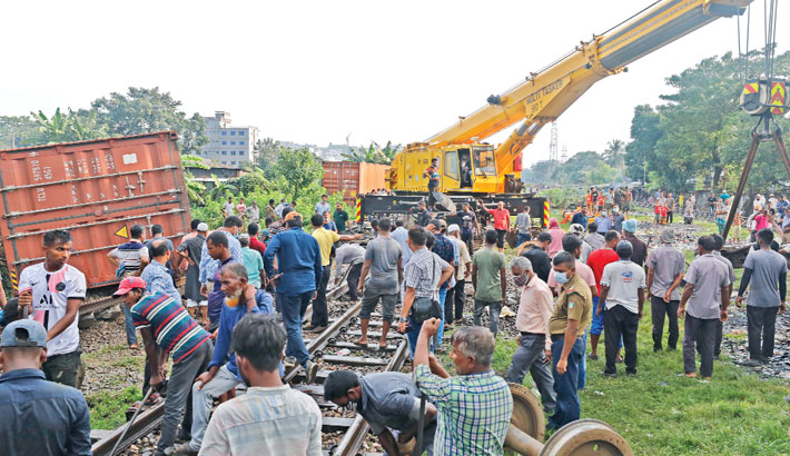 Rail link restored in Sylhet, Chattogram, Dhaka after 7hrs