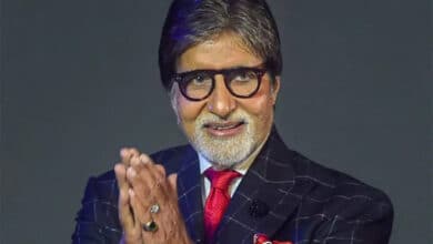 Photo of Amitabh Bachchan tongue-tied as 5-year-old asks him to sit at home instead of working at 80