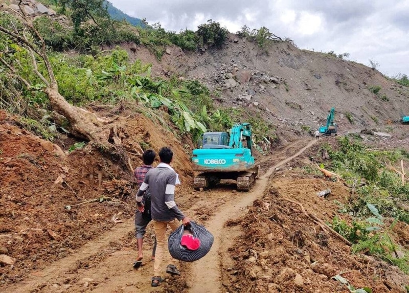 Mudslide leaves 19 dead, 50 missing in northeast India