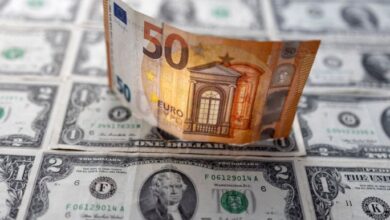 Photo of Euro drops to 20-year low, approaches parity with dollar