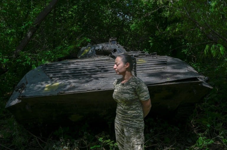 Women at war: Life on eastern Ukraine's front lines