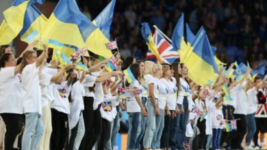 Photo of Everton fan gets penalty pay off for Ukraine aid effort