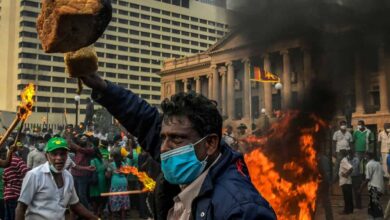 Photo of Sri Lankan crisis: One dead, 84 injured in anti-govt protests in Colombo