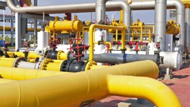Photo of Oil prices fall, taking a breather from massive surge