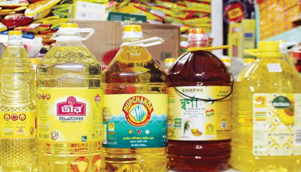 Businessmen start selling soybean oil at Tk 185 per liter