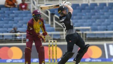 Photo of New Zealand cruise past demoralised West Indies in 2nd T20