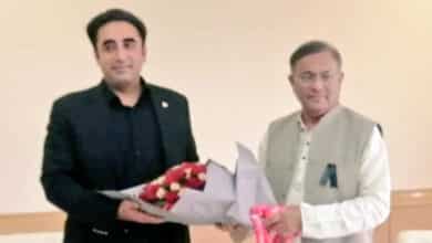 Photo of Bilawal Bhutto makes short stopover in Ctg on way to Cambodia