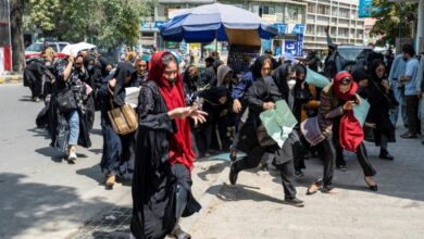 Photo of Taliban violently disperse rare women’s protest in Kabul