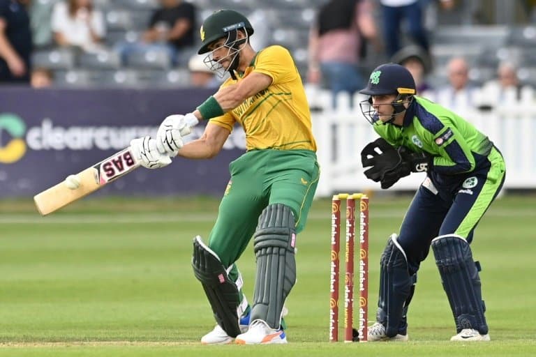 Hendricks sets up South Africa win in Ireland T20 opener