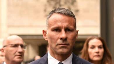 Photo of Former Man Utd star Giggs accused of ‘litany of abuse’ at assault trial