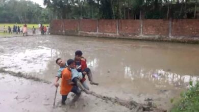 Photo of 40 including 15 cops injured in Ctg BNP rally clash