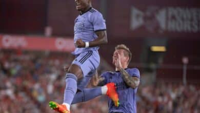 Photo of Alaba free-kick gives Real Madrid win to start title defence