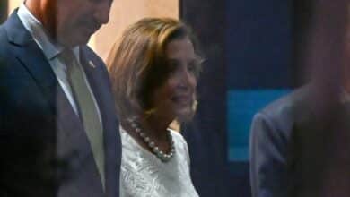 Photo of Pelosi lands in Malaysia as China rages over Taiwan