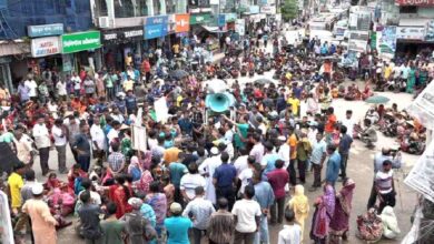 Photo of Tea workers’ indefinite strike for better pay continues