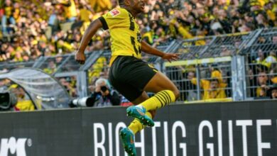 Photo of Dortmund go top as Bayern stunned away at Augsburg