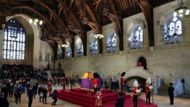 Photo of King to host world leaders as UK counts down to queen’s funeral