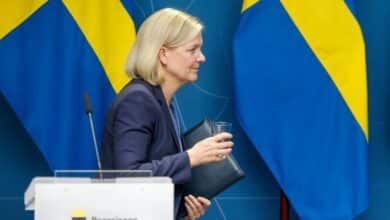 Photo of Swedish PM resigns after right, far-right poll win