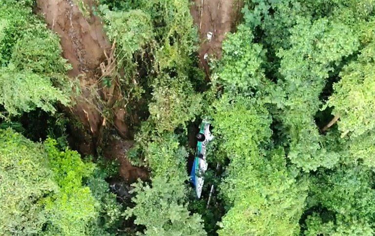 Bus plunges into Costa Rican ravine, killing at least nine