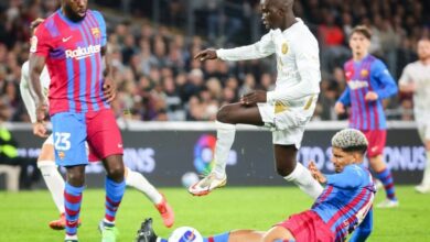 Photo of Newcastle sign teenage Australia striker Kuol
