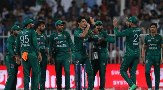 Pakistan pulls off incredible heist; Beats AFG by 1 wicket and pushes IND out of Asia Cup 2022