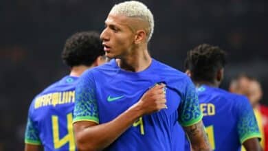 Photo of Banana thrown at Richarlison as Brazil thrash Tunisia