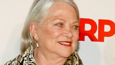 Photo of Oscar-winning actress Louise Fletcher dies at 88