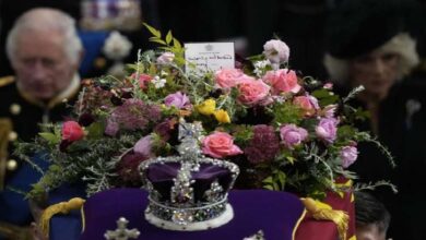Photo of Britain bids teary farewell to Queen Elizabeth II as coffin laid to rest at Windsor Castle