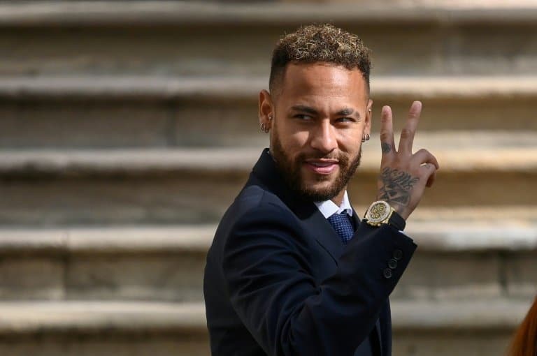 In court, Neymar denies wrongdoing over Barca transfer