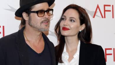 Photo of Jolie alleges Brad Pitt abuse on private plane