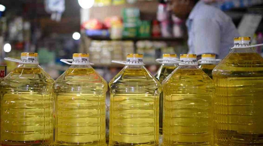 Bottled Soybean oil price drops by Tk 14 per litre