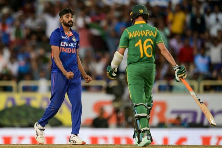 Iyer, Kishan star as India hammer South Africa