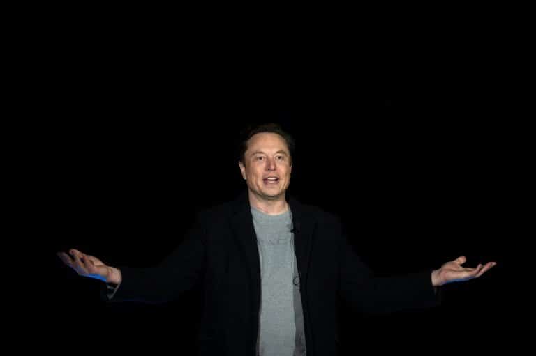 Elon Musk in row with Zelensky over Russia 'peace plan'