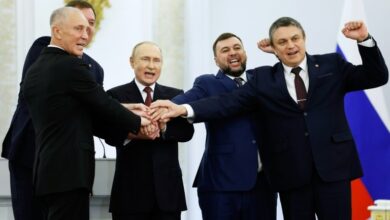 Photo of Putin annexes Ukraine territories, Kyiv vows to fight back