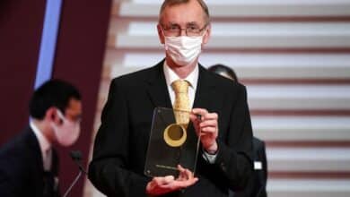 Photo of Sweden’s Svante Paabo wins 2022 Nobel Prize in Medicine