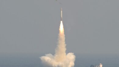 Photo of India successfully test-fires ballistic missile from submarine in Bay