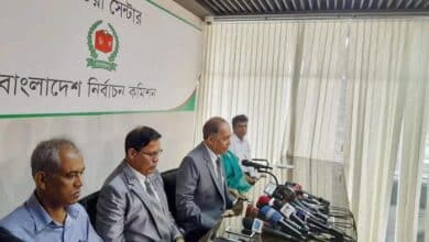 Photo of CEC asks DCs, SPs to work as govt employee, not party worker