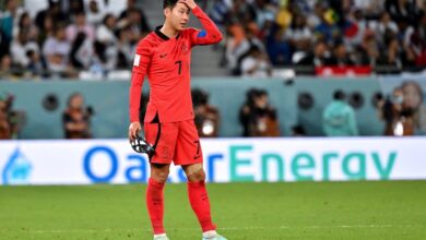 Photo of South Korean talisman Son masked and muted in World Cup opener