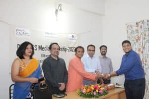 News Now Bangla's Farhana Nila received the SRS-DBM Media Fellowship Award