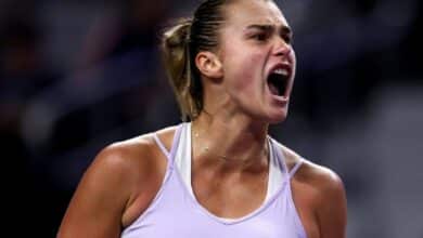 Photo of Sabalenka beats Pegula to stay alive at WTA Finals