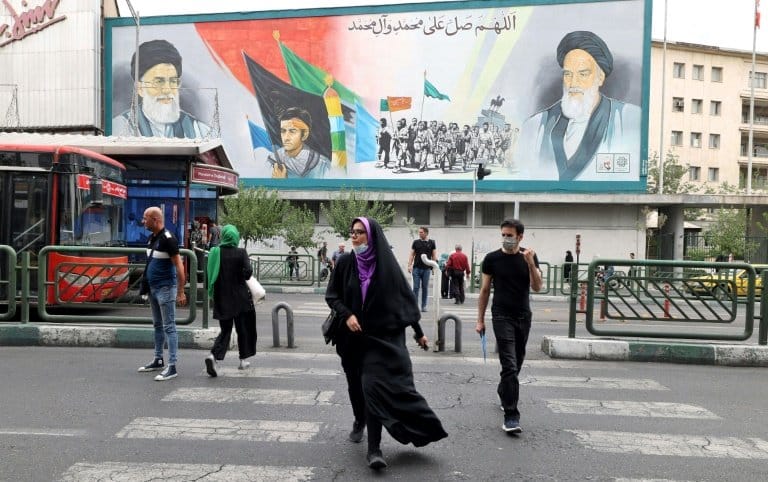 Iran protesters set fire to Khomeini's ancestral home