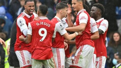 Photo of Arsenal back on top, Man Utd undone by Emery’s Villa