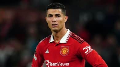 Photo of Ronaldo seeks new club after Man Utd exit